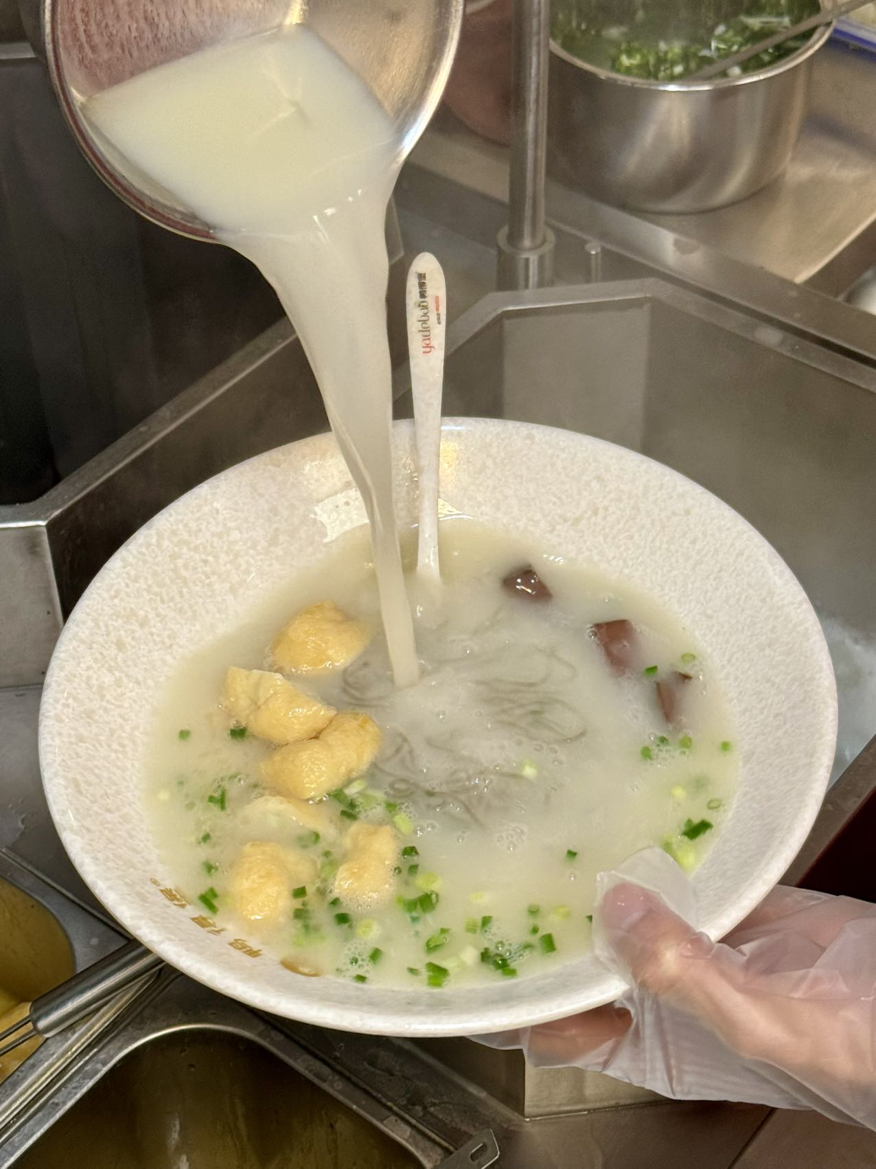 服务连锁正当其时，寻找未来的万千店品牌！
